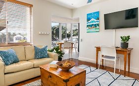 Village Apartments - Camps Bay